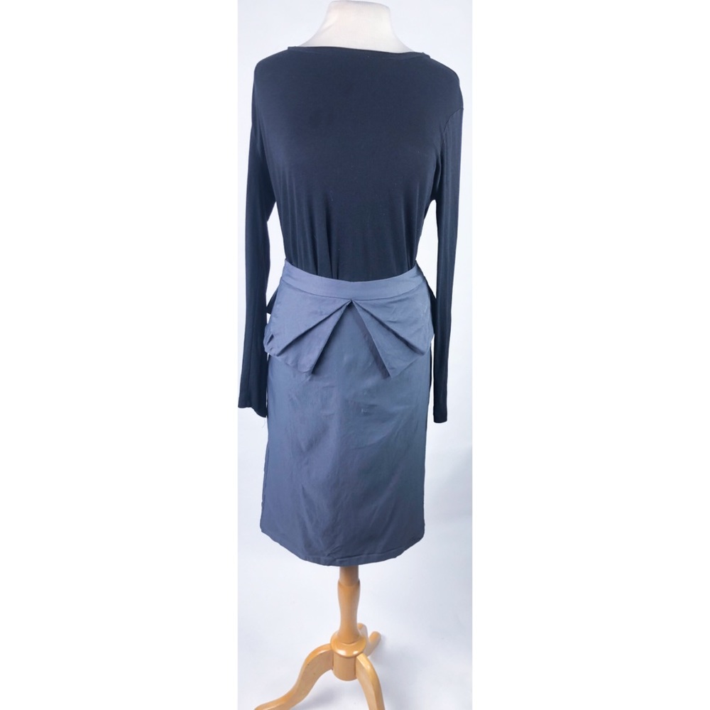 🗡A vintage reproduction pencil skirt